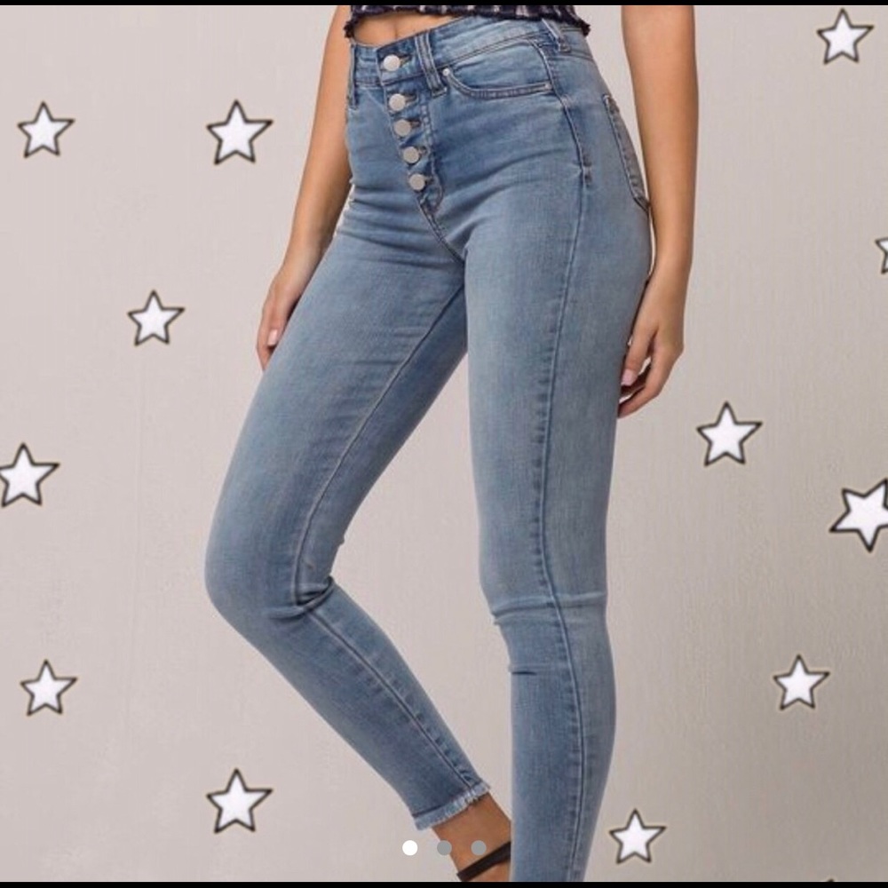 High waisted ivy + main jeans from Tilly’s 💫